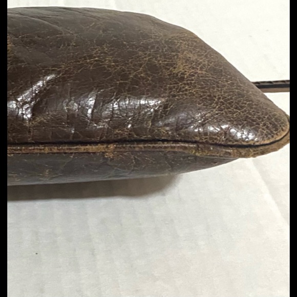 Marc by Marc Jacob’s brown distressed pouch bag - Picture 3 of 9